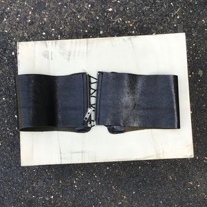 Black leather corset style silver zipper belt OS